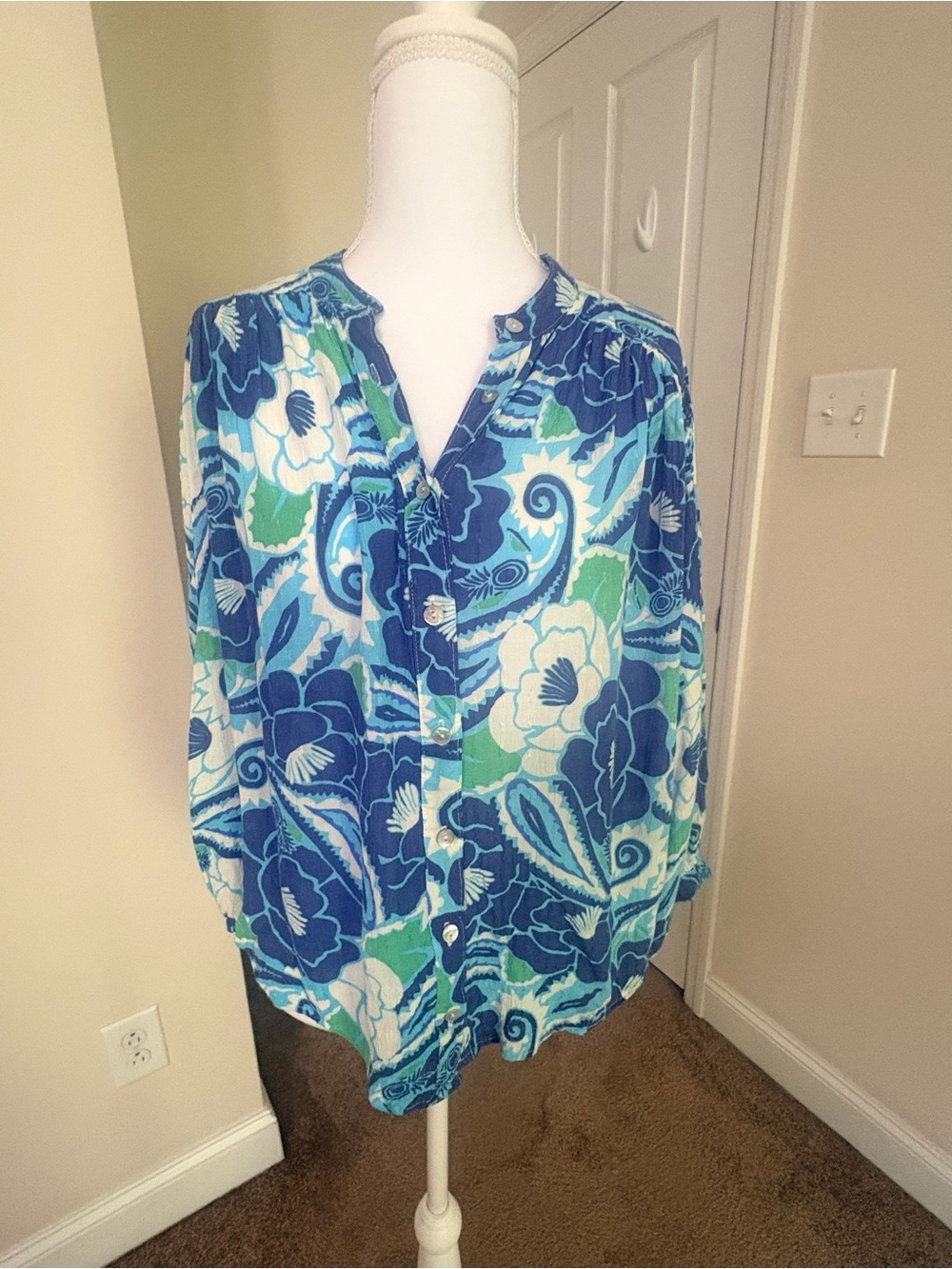 Nicole Miller Blue Floral Button-Up Blouse